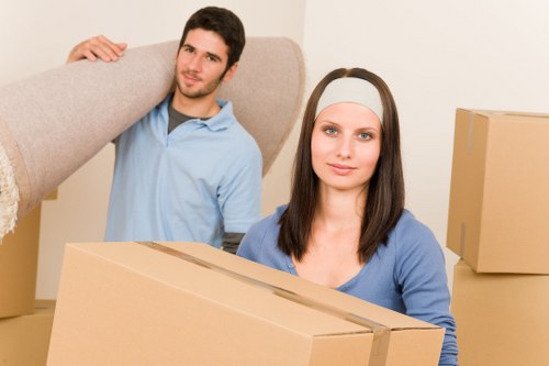 Local moving van serving Elephant And Castle streets and nearby areas