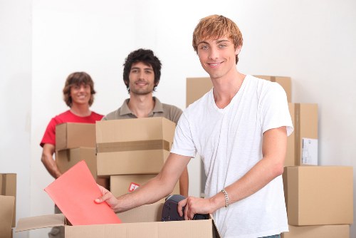 Organised storage support for customers in Elephant and Castle and nearby areas